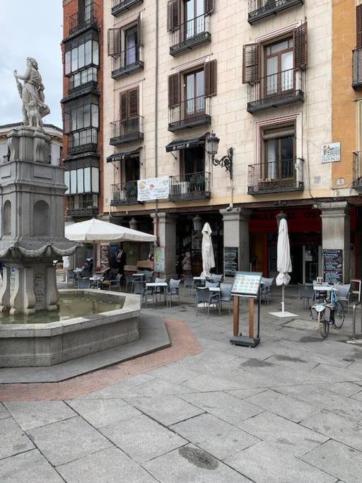 Espectacular Apartamento Plaza Mayor Madrid Buitenkant foto